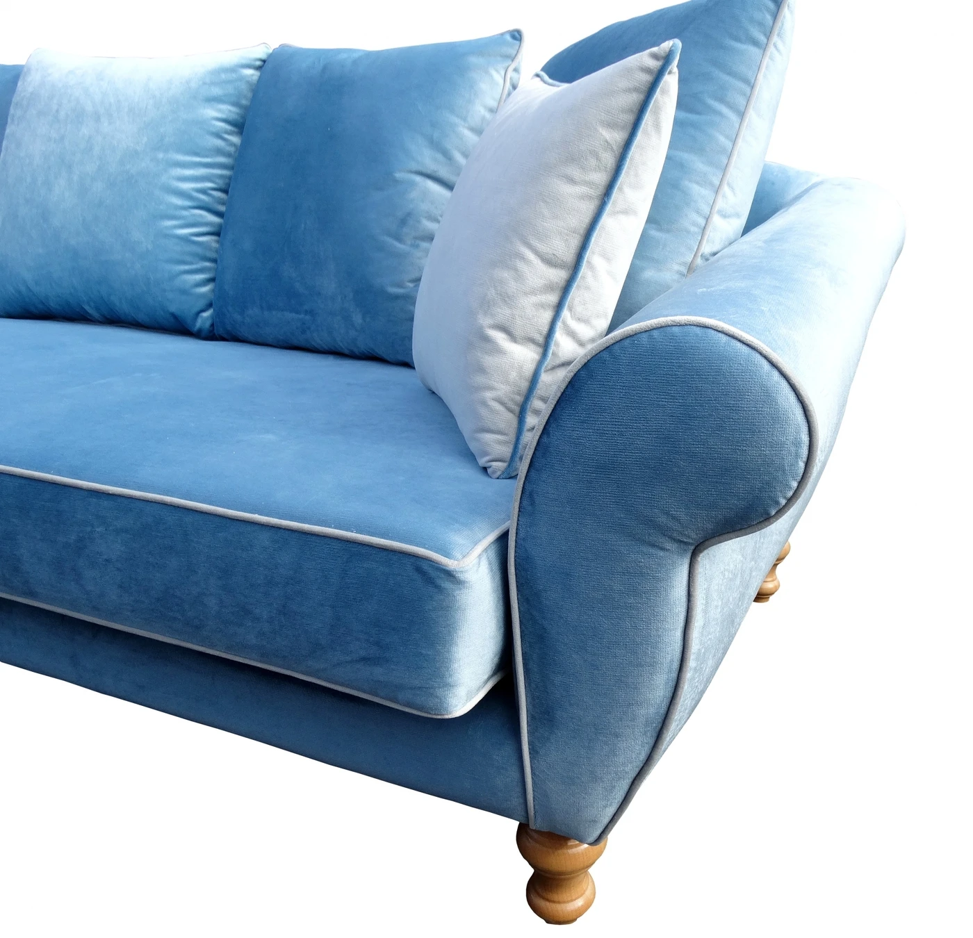 Sofa Weronika - Nowoczesna sofa na nóżkach