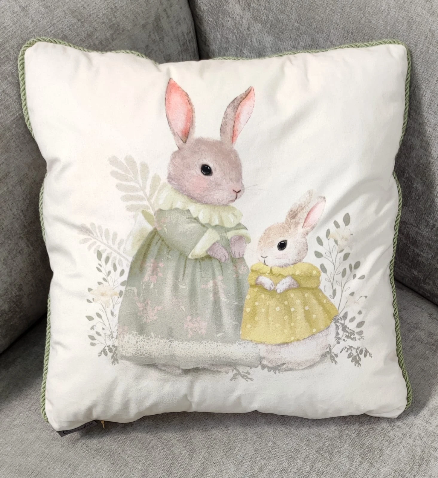 Poduszka Mama Królik 45x45